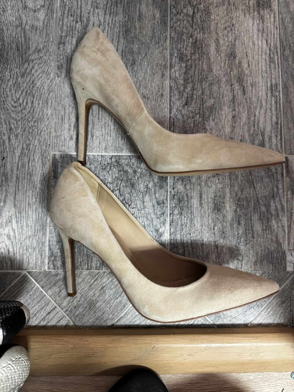 Sam Edelman Beige Pointed Toe Stiletto Pumps